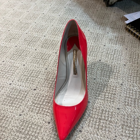Sophia Webster "LOLA" Patent Leather Classic Pumps. - Picture 5 of 12